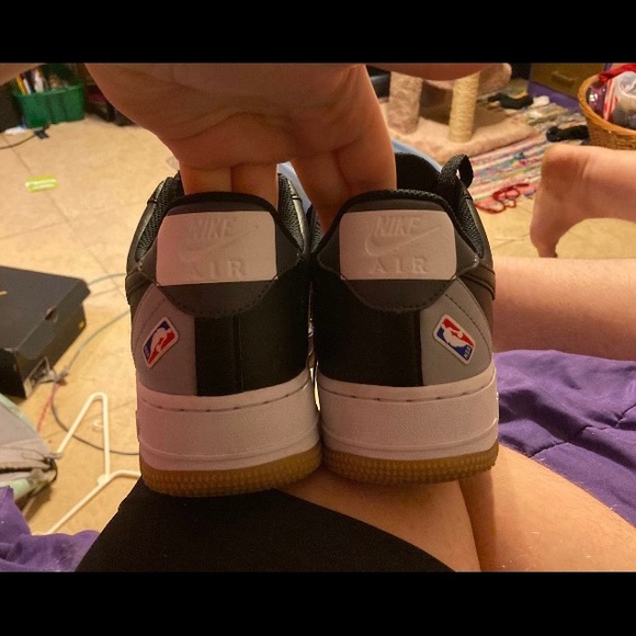 AIRFORCE ONE LV8 8.5 - Picture 4 of 5